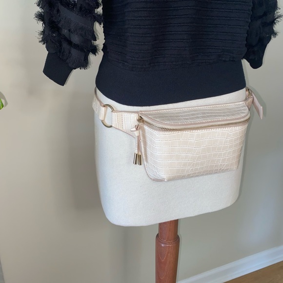 H&M Bags | Hm Cream Color Snake Print Belted Fanny Pack | Poshmark